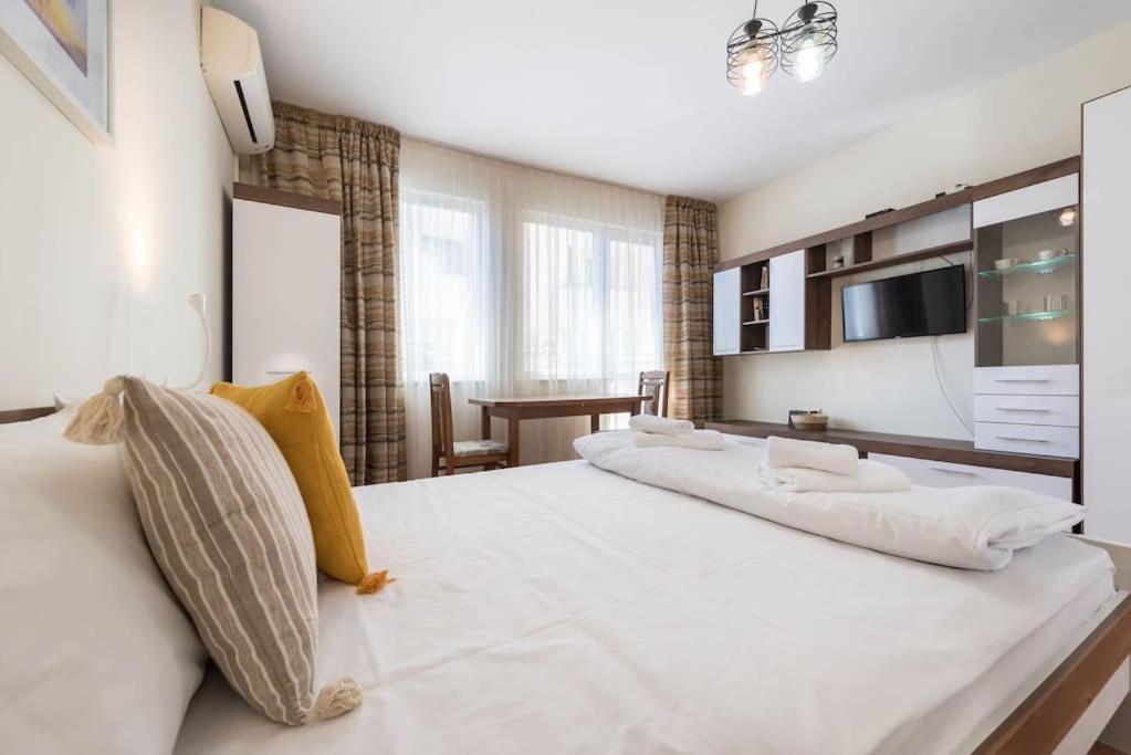 Studio Porto Varna Luaran gambar
